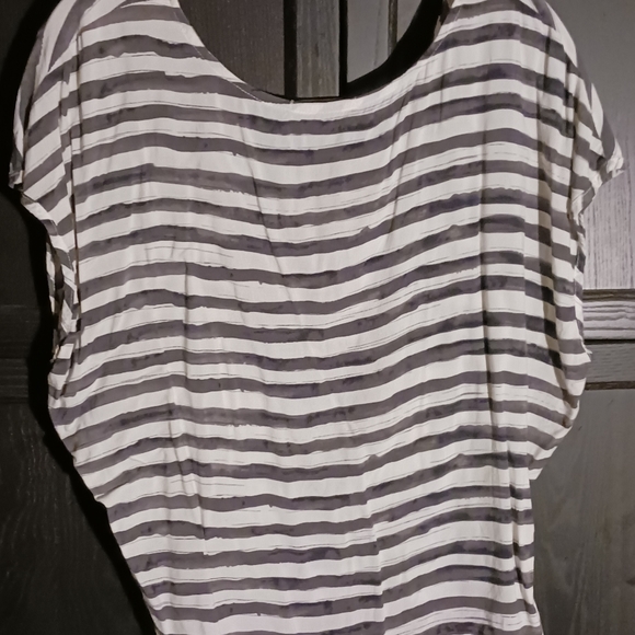 Tunic Style Beach top - Picture 4 of 5